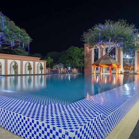 Su Tine San Royal Palace Hotel Bagan Buitenkant foto