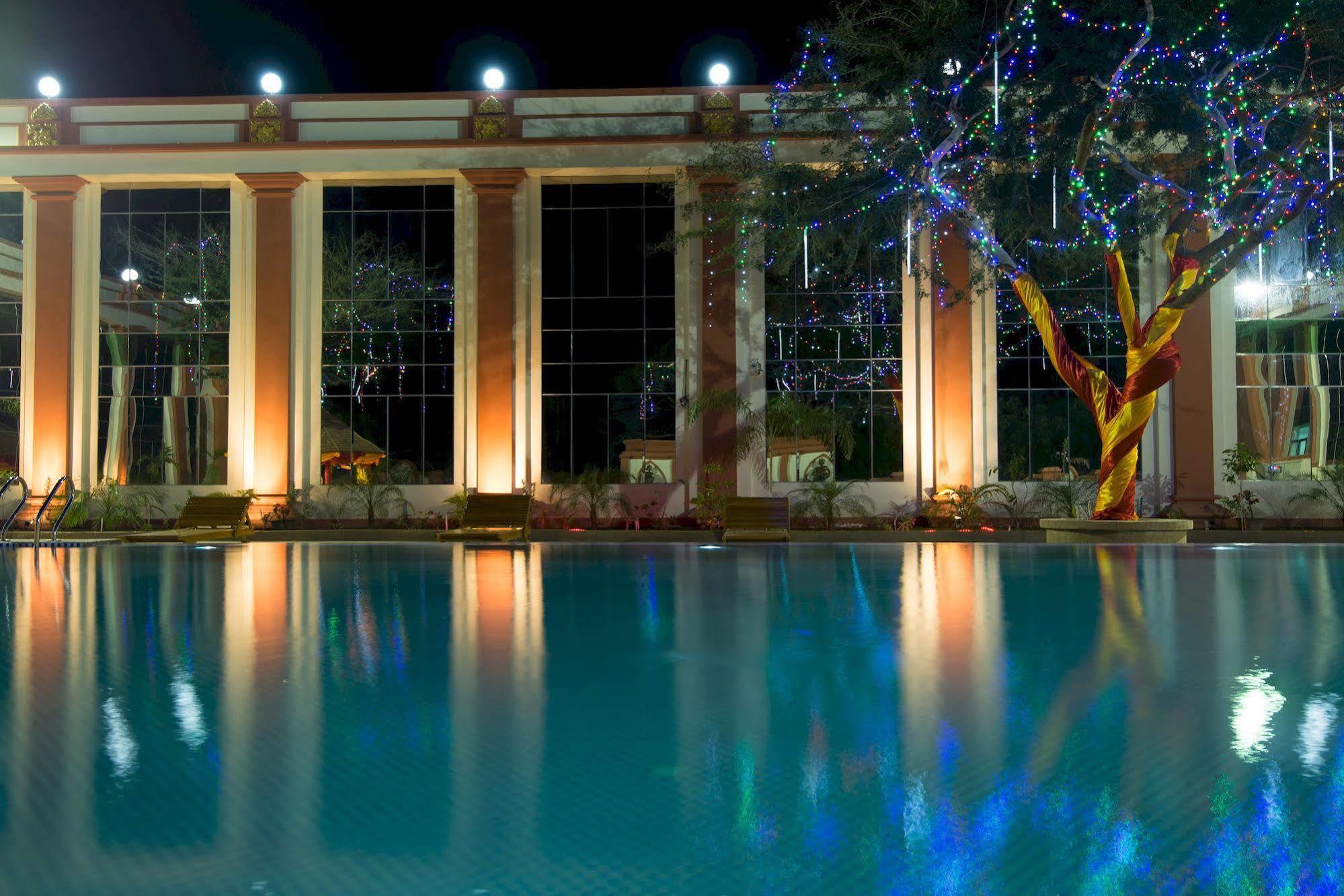 Su Tine San Royal Palace Hotel Bagan Buitenkant foto